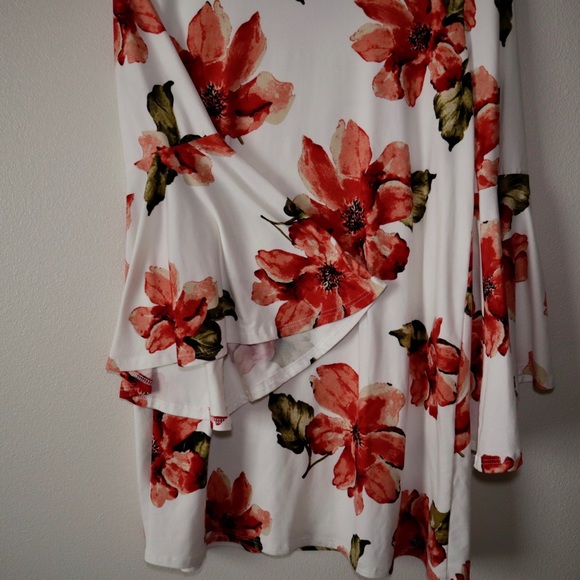 Reborn J floral shirt with flare sleeves - Picture 5 of 7